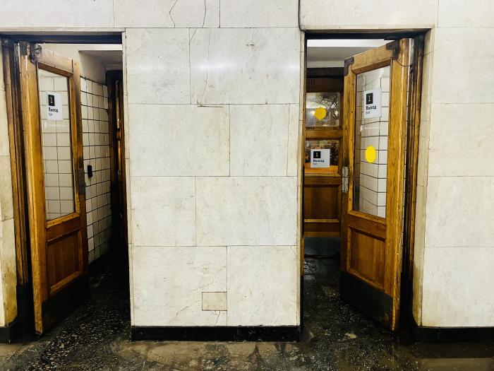 Двери на метро Смоленская